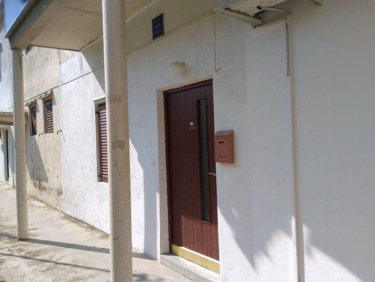 Apartment A1 Dugi Rat Kültér fotó